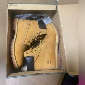 Timberland Women’s Femme 6 in premium boots in wheat